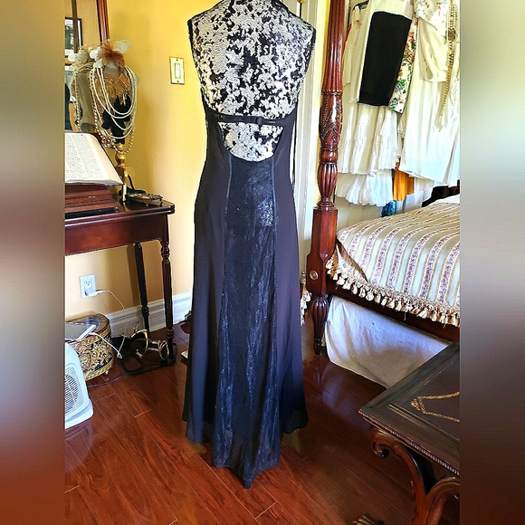 Rare Zara dress - Picture 3 of 5